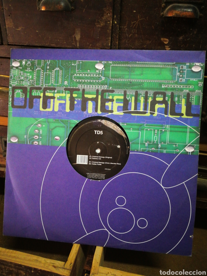 Discos de vinilo: TD5- OFF THE WALL (TECHNO) ENGLAND, 1999. - Foto 1