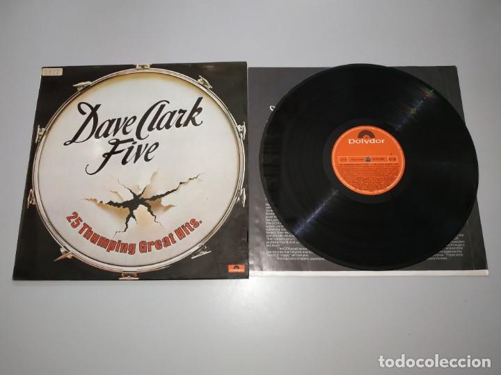 Discos de vinilo: The Dave Clark Five - 25 Thumping Great Hits (LP, Comp, Mono) 1978 - Foto 1