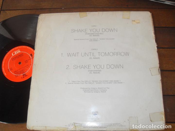 Discos de vinilo: GREGORY ABBOT MAXI SINGLE SHAKE YOU DOWN. MADE IN SPAIN. 1986 - Foto 2