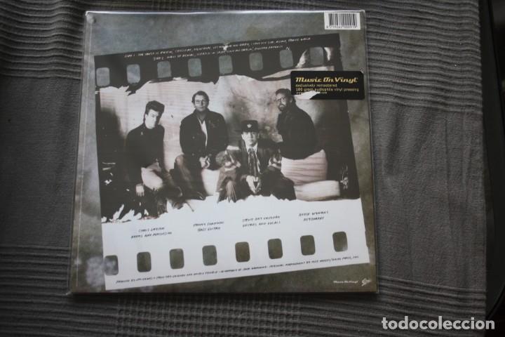Discos de vinilo: STEVIE RAY VAUGHAN, AND DOUBLE TROUBLE. - Foto 2