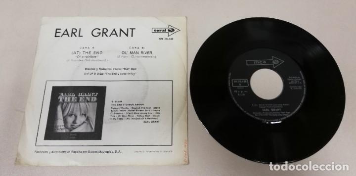 Discos de vinilo: Earl Grant - The End / Ol Man River (7&rdquo;, Single) - Foto 2