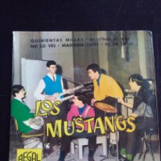 Discos de vinilo: LOS MUSTANG - SU PRIMER VINILO - EP-SINGLE 7'' - LOS MUSTANGS: QUINIENTAS MILLAS + 3 - REGAL 1962. Lote 231170630