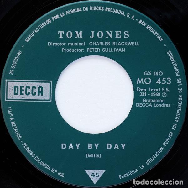 Discos de vinilo: Help Yourself / Day By Day - Tom Jones - Foto 3