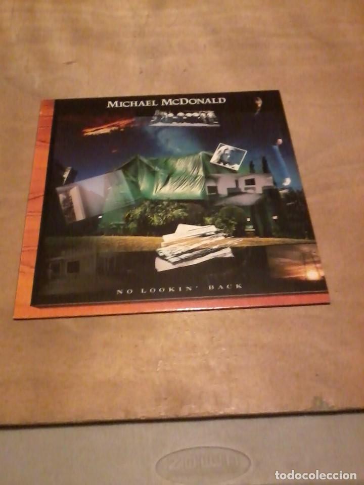 Discos de vinilo: Michael McDonald LP No lookin Back Ger.1985 insert - Foto 1