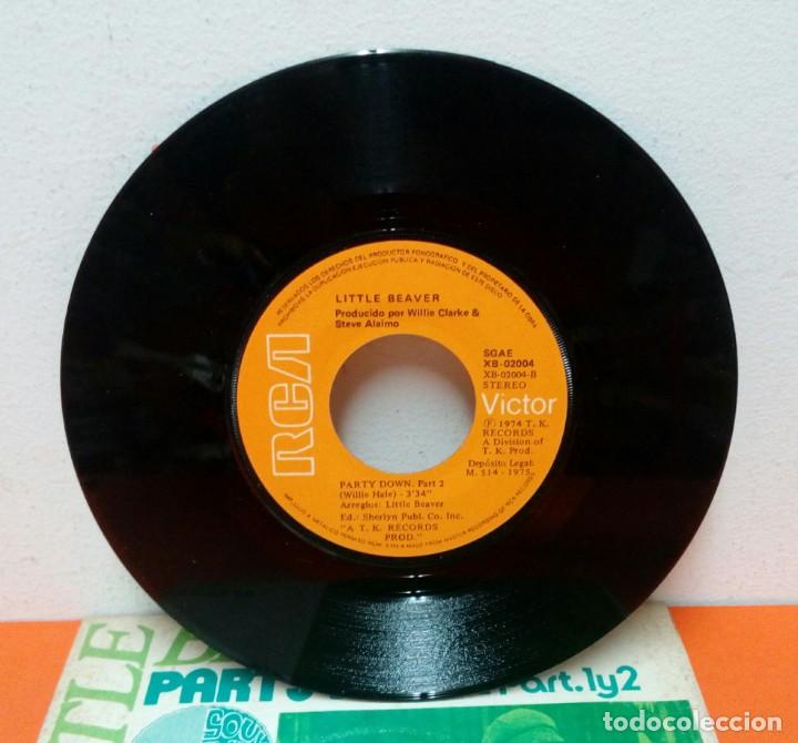 Discos de vinilo: Little Beaver- Party down- partes 1 & 2- single vinilo - Foto 3
