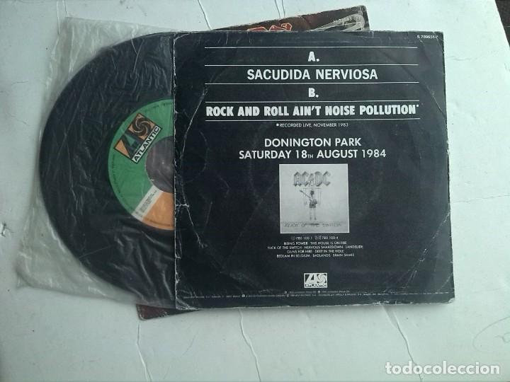 Discos de vinilo: AC DC - NERVOUS SHAKEDOWN 7&rdquo; 45 RPM - Foto 2