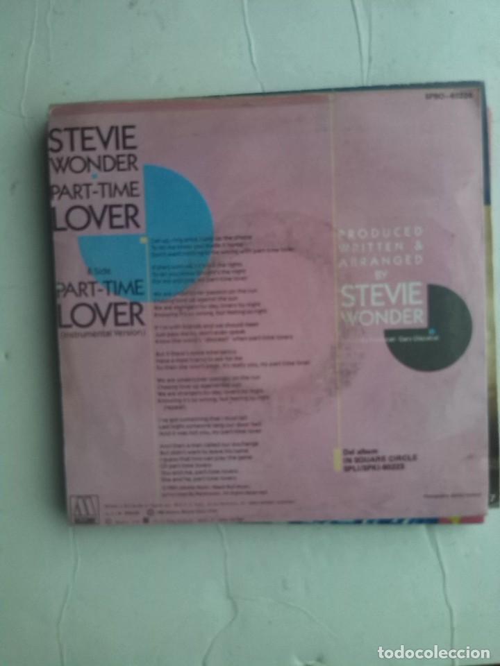 Discos de vinilo: STEVIE WONDER - PART- TIME LOVER SINGLE 7&rdquo; - Foto 2
