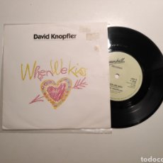 Discos de vinilo: DAVID KNOPFLER (DIRE STRAITS), WHEN WE KISS. SINGLE VINILO 45RPM. Lote 238681755
