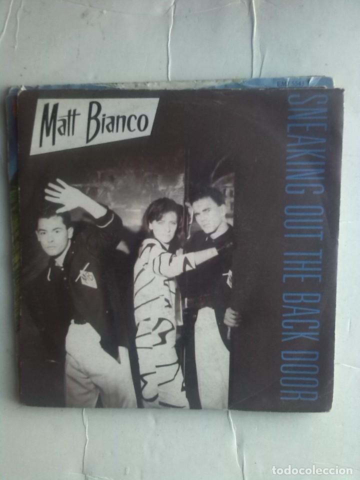 Discos de vinilo: MATT BIANCO - SNEAKING OUT THE BACK DOOR SINGLE 7&rdquo; - Foto 1