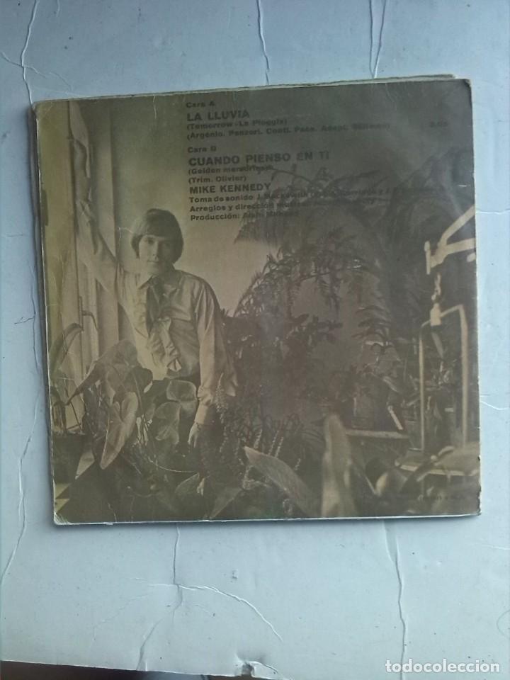 Discos de vinilo: MIKE KENNEDY - LA LLUVIA SINGLE 7&rdquo; - Foto 2