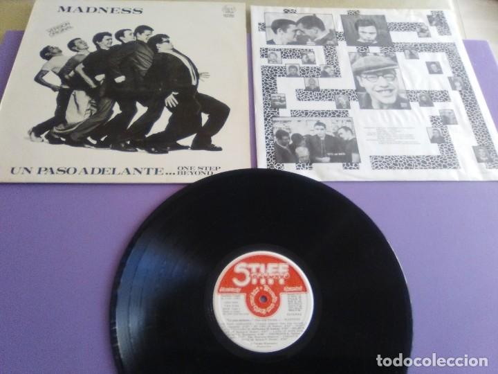 JOYA LP. MADNESS UN PASO ADELANTE ( TXS 3163 SEEZ 17 STIFF )SKA EDICION ORIGINAL SPAIN.1980+ENCARTE (Música - Discos - LP Vinilo - Reggae - Ska)