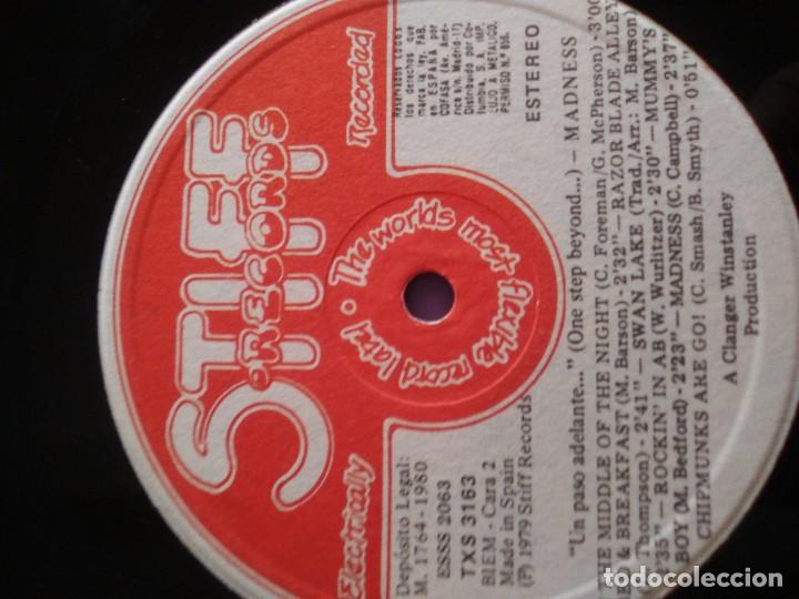 Discos de vinilo: JOYA LP. MADNESS UN PASO ADELANTE ( TXS 3163 SEEZ 17 STIFF )SKA EDICION ORIGINAL SPAIN.1980+ENCARTE - Foto 21 - 241522670
