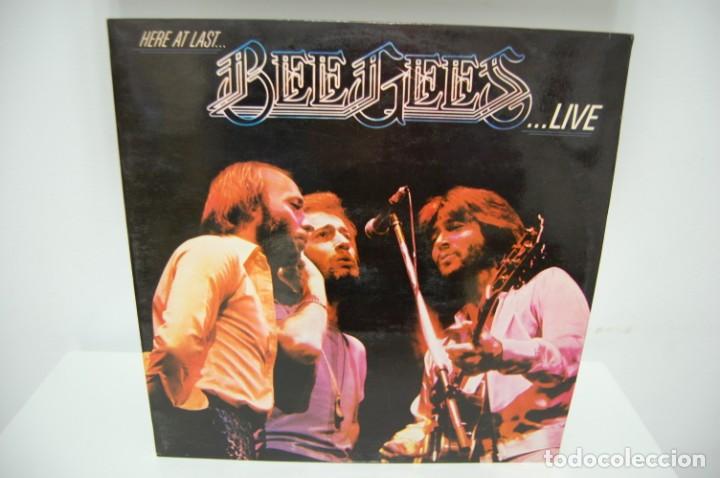 Discos de vinilo: BEE GEES...LIVE &rdquo;Here at last&rdquo; - Foto 1