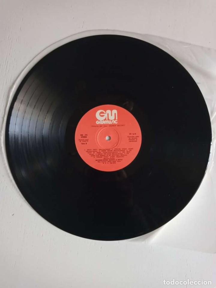 Discos de vinilo: HOMENAJE A SIDNEY BECHET LP 1966 Discophon - Foto 2