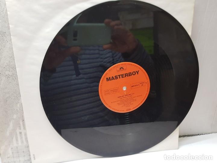 Discos de vinilo: MAXI SINGLE-MASTERBOY-KEEP ON DANCING- en funda original 1992 Edici&oacute;n limitada - Foto 3