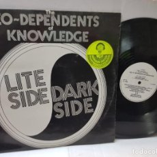 Discos de vinilo: MAXI SINGLE-THE CO DEPENDENTS OF KNOWLEDGE-LITE SIDE DARK SIDE- EN FUNDA ORIGINAL 1990. Lote 243121885