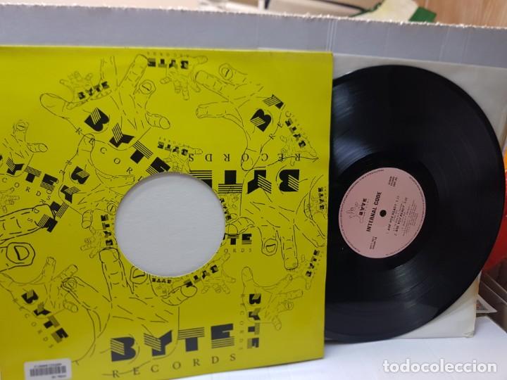 Discos de vinilo: MAXI SINGLE-INTERNAL CODE-ARE YOU READY- en funda original 1992 - Foto 2