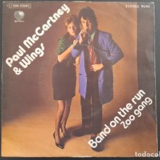 Discos de vinilo: PAUL MCCARTNEY & WINGS-BAND ON THE RUN/ZOO GANG/SINGLE 1974 APPLE BEATLES. Lote 244465940