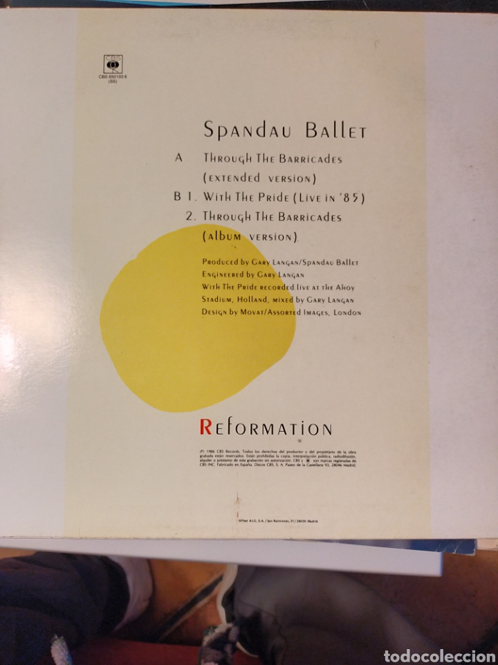 Discos de vinilo: Spandau ballet through the barricades - Foto 2