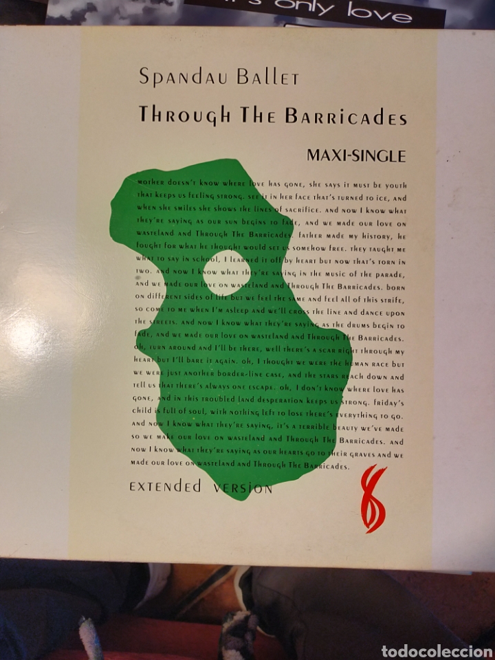 Discos de vinilo: Spandau ballet through the barricades - Foto 1