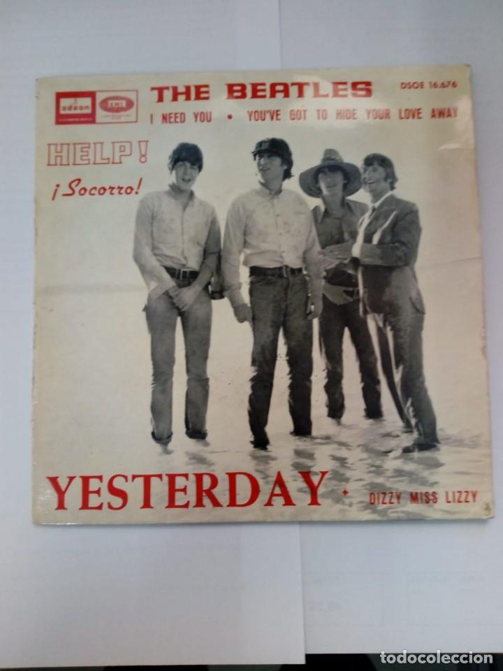 Discos de vinilo: THE BEATLES-SINGLE HELP! 1965 - Foto 1