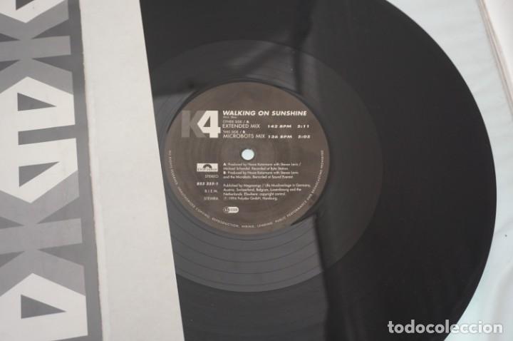Discos de vinilo: VINILO 12&acute;&acute; - 4K - WALKING ON SUNSHINE / POLYDOR - Foto 2