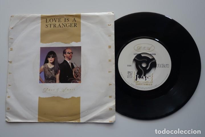 Discos de vinilo: EURYTHMICS: Love Is A Stranger. Single vinilo 7&rdquo; Original UK - Foto 1