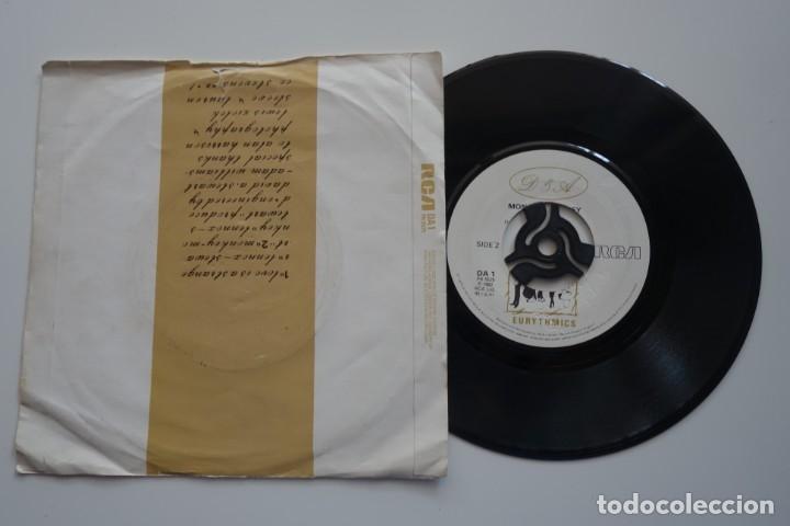 Discos de vinilo: EURYTHMICS: Love Is A Stranger. Single vinilo 7&rdquo; Original UK - Foto 2