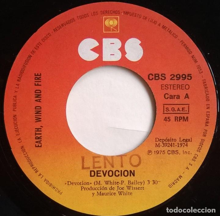 Discos de vinilo: Earth, Wind & Fire, Devocion, CBS 2995 - Foto 4