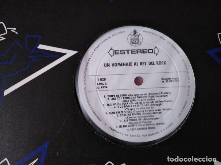 Discos de vinilo: UN HOMENAJE AL REY DEL ROCK - LP - Foto 2
