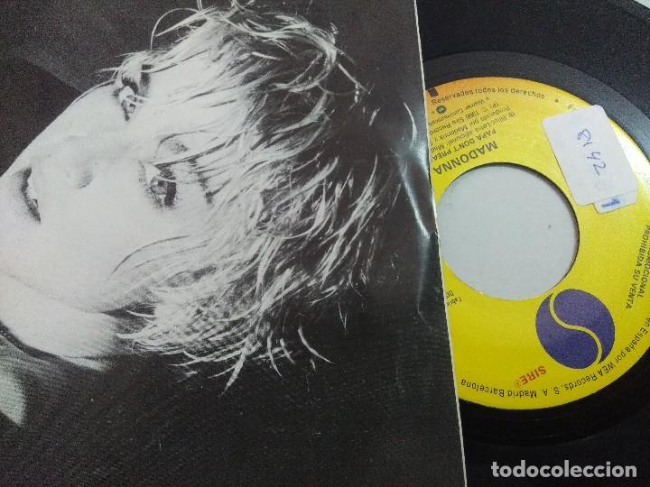 Discos de vinilo: MADONNA/PAPA DONT PREACH/SINGLE. - Foto 2