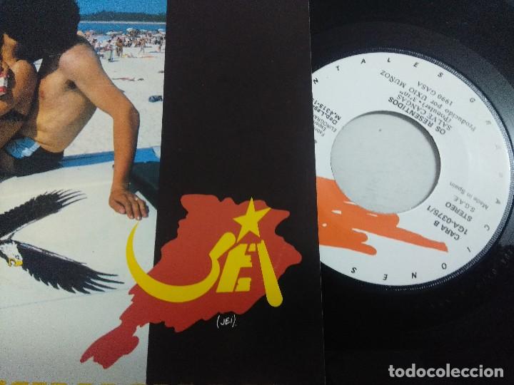Discos de vinilo: OS RESENTIDOS/ROCKINCHAIR/SINGLE. - Foto 2