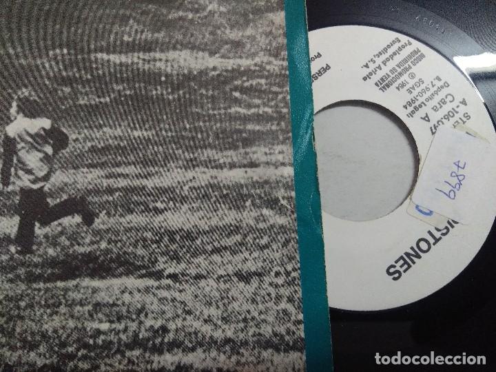 Discos de vinilo: PISTONES/PERSECUCION/SINGLE PROMOCIONAL. - Foto 2