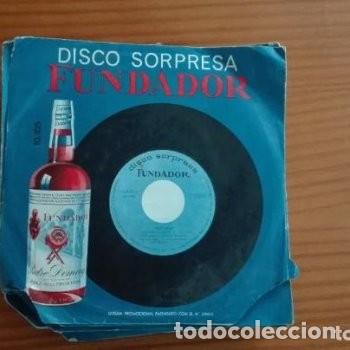Discos de vinilo: Disco sorpresa Fundador Single &Eacute;xitos del verano Los Tropicales 1966 - Foto 1