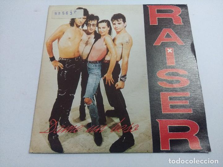Discos de vinilo: RAISER/DAME UN BESO/SINGLE. - Foto 1