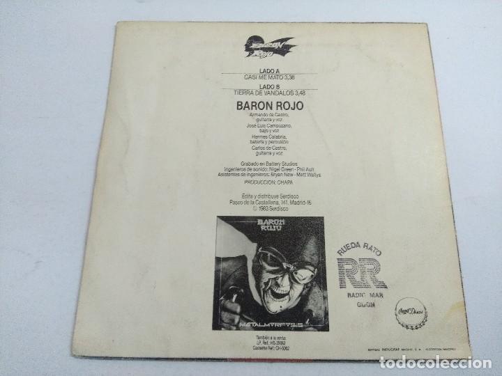 Discos de vinilo: BARON ROJO/CASI ME MATO/SINGLE. - Foto 3