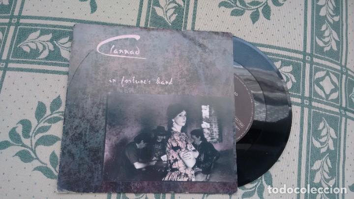 Discos de vinilo: SINGLE (VINILO) DE CLANNAD A&Ntilde;OS 90 - Foto 1