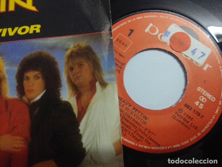 Discos de vinilo: HEAVY PETTIN/SOLE SURVIVOR/SINGLE. - Foto 2