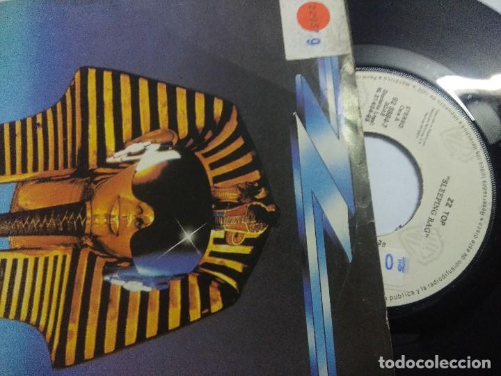 Discos de vinilo: ZZ TOP/SLEEPING BAG/SINGLE. - Foto 2