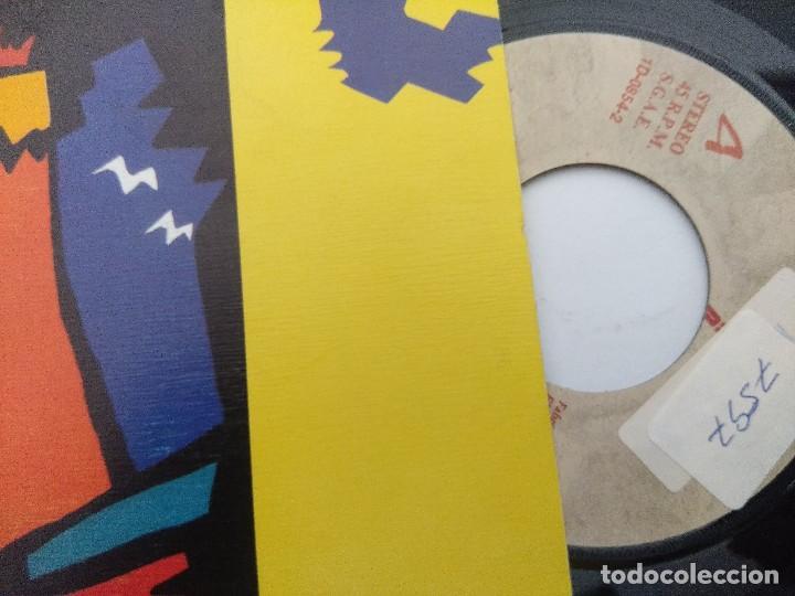 Discos de vinilo: LOS ELEGANTES/ADIOS AL VERANO/SINGLE. - Foto 2