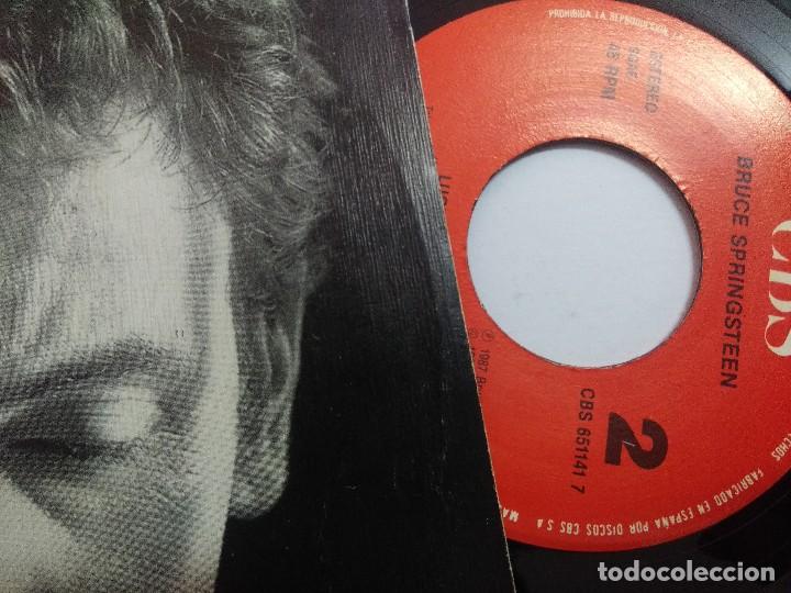 Discos de vinilo: BRUCE SPRINGSTEEN/BRILLIANT DISGUISE/SINGLE. - Foto 2