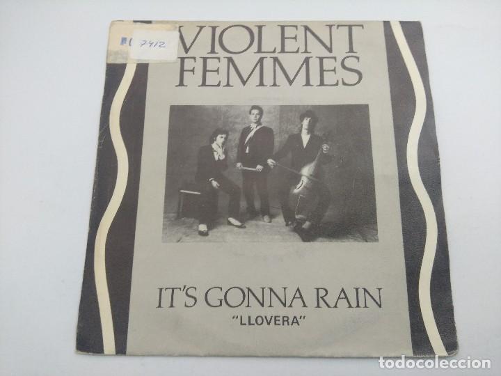 Discos de vinilo: VIOLENT FEMMES/ITS GONNA RAIN/SINGLE. - Foto 1