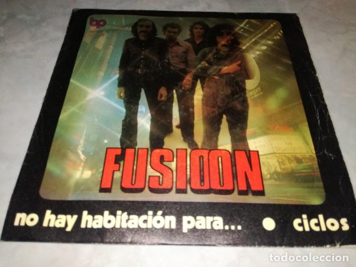 Disques de vinyle: FUSIOON-NO HAY HABITACION PARA...
