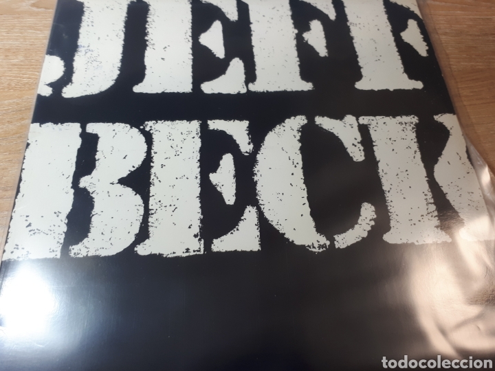 Discos de vinilo: JEFF BECK THERE AND BACK - Foto 1