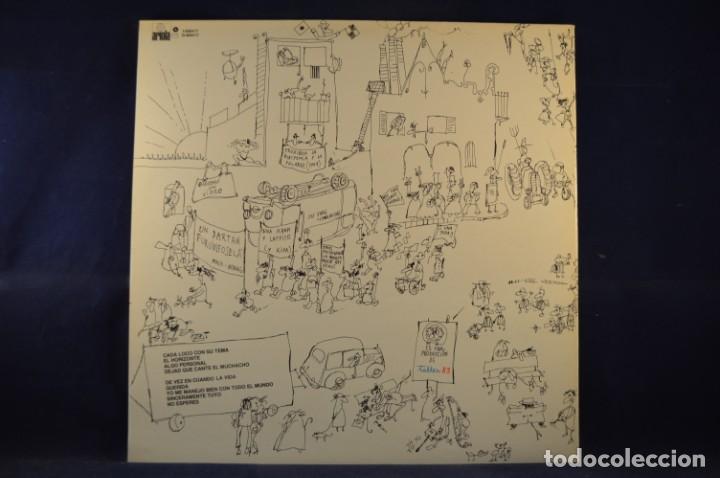 Discos de vinilo: SERRAT - CADA LOCO CON SU TEMA - LP - Foto 2