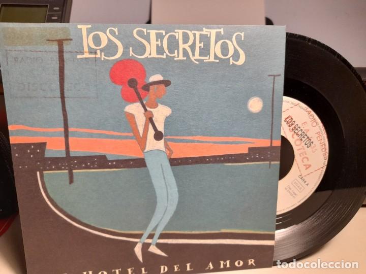 Discos de vinilo: SG LOS SECRETOS : EL HOTEL DEL AMOR - Foto 1