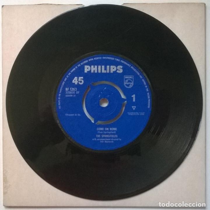 Discos de vinilo: The Springfields. Come on home/ Pit a pat. Philips, UK 1963 single - Foto 1