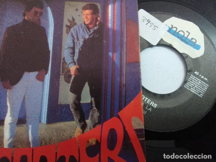 Discos de vinilo: LOS SCOOTERS/SHA LA LA/SINGLE. - Foto 2
