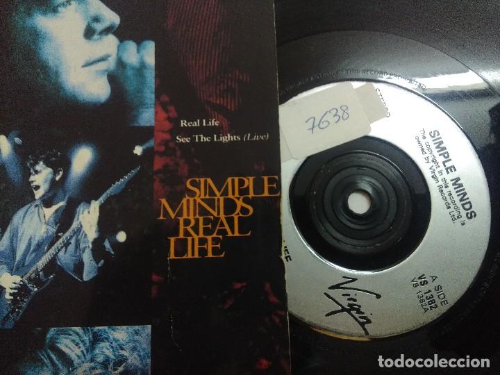Discos de vinilo: SIMPLE MINDS/REAL LIFE/SINGLE. - Foto 2