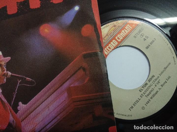 Discos de vinilo: ELTON JOHN/SOUL GLOVE/SINGLE. - Foto 2